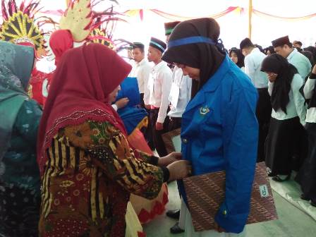 23pengukuhan-mahasiswa-baru-2018.jpg
